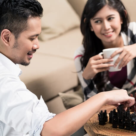 https://www.sumberayu.id/images/news/alasan-mengapa-anda-harus-melibatkan-pasangan-ideal-dalam-mengambil-keputusan-1042d56.jpg