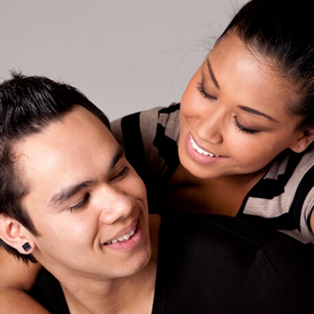 https://www.sumberayu.id/images/news/cerita-cinta-pasangan-romantis-ini-pasti-membuat-anda-iri-40b98a.jpg